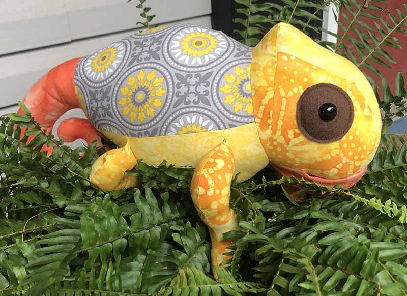 Chameleon Pattern sewn by Cassandra Helzer- LovelyCuddles Quilting and Crafts