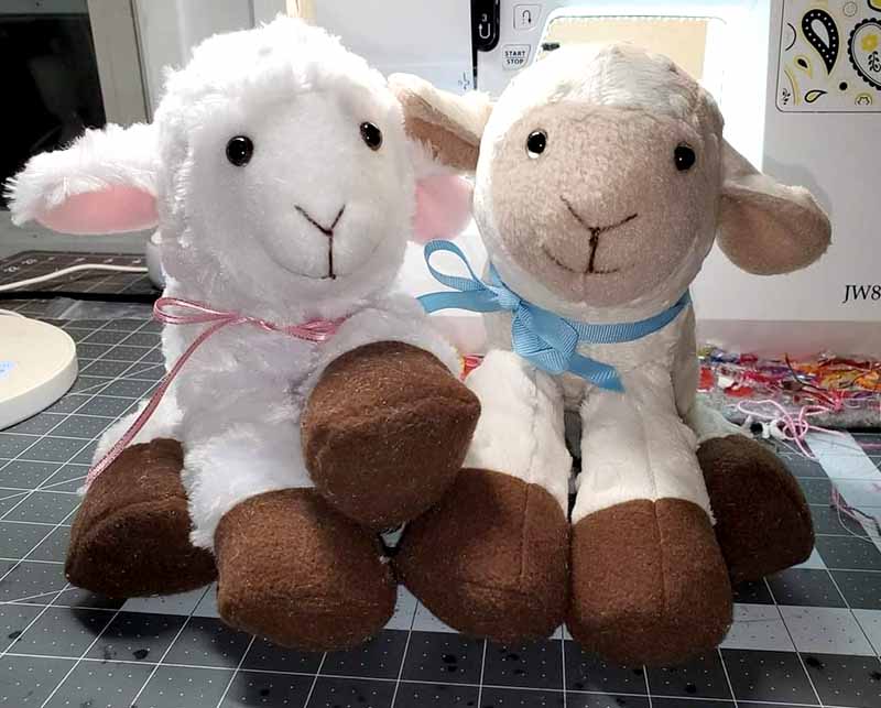 Lamb sewing pattern sewn by carolinehillyard